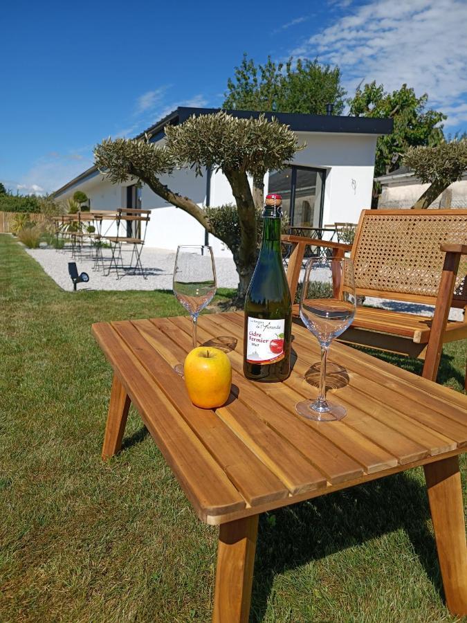 Maison Bailly Ducey-Les Cheris Zewnętrze zdjęcie